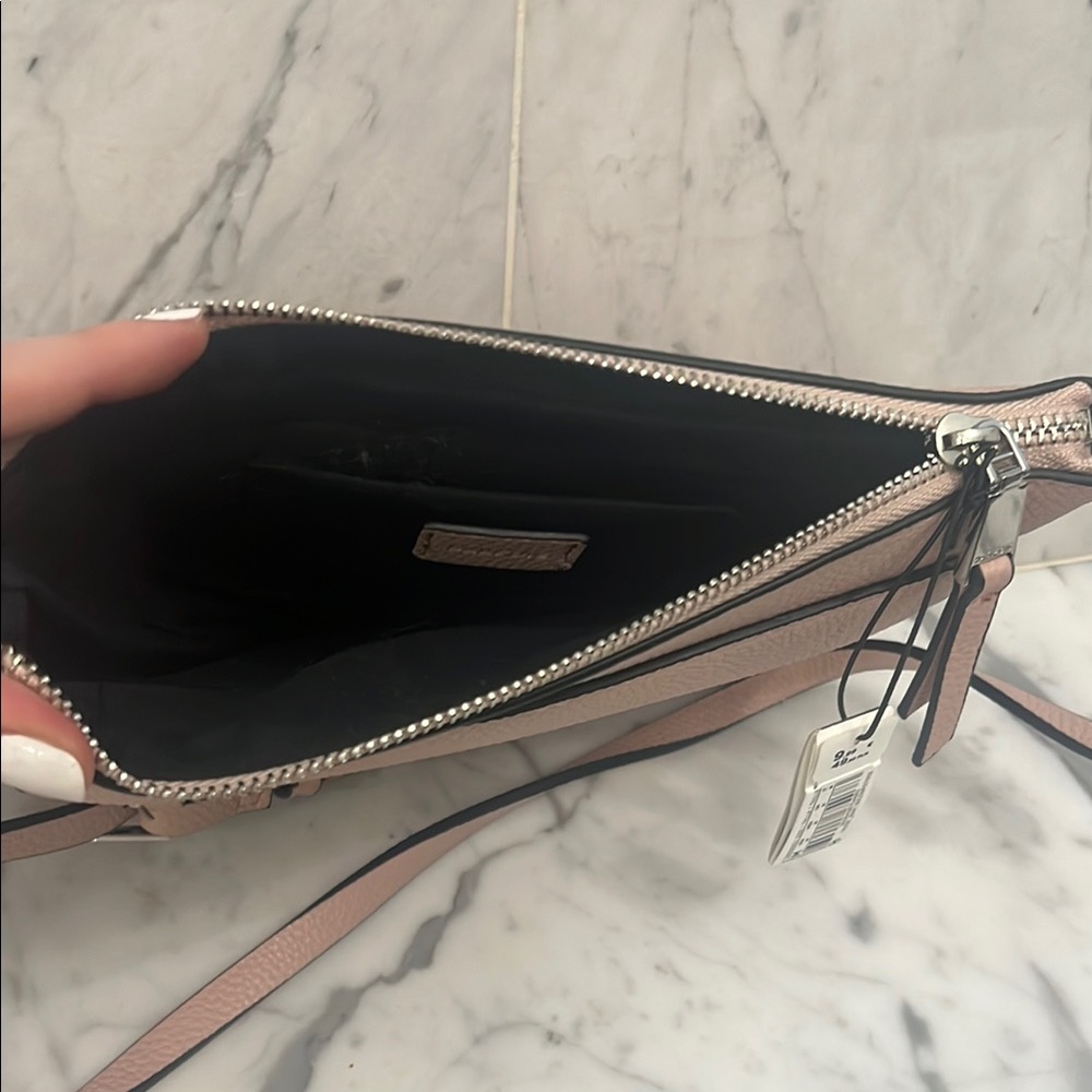 NEW Crossbody Bag - Picture 4 of 6